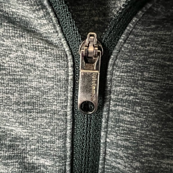 Lululemon half zip pull over Heather Green - Picture 3 of 3